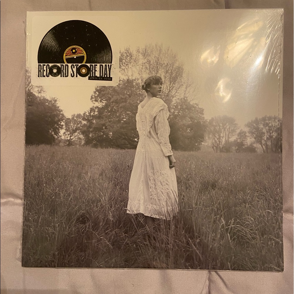 Taylor Swift “the lakes” Rare RSD Vinyl